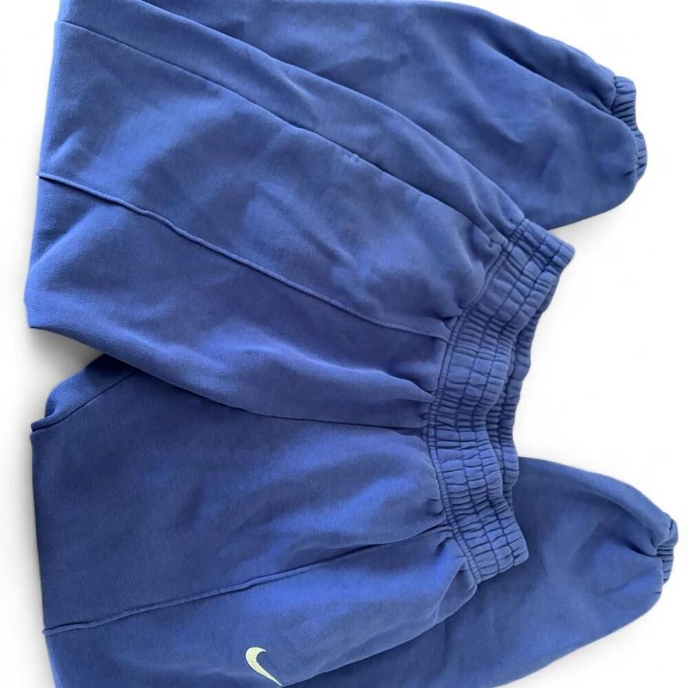 Nike Women’s Blue Sweatpants Joggers Athletic Y2K Size Small